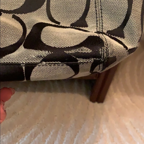 Coach Handbag - Picture 4 of 4